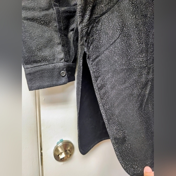 LULULEMON LAB Jacquard Relaxed-Fit Shirt In Leopardo Jacquard MED Black Size 8 - Picture 11 of 16